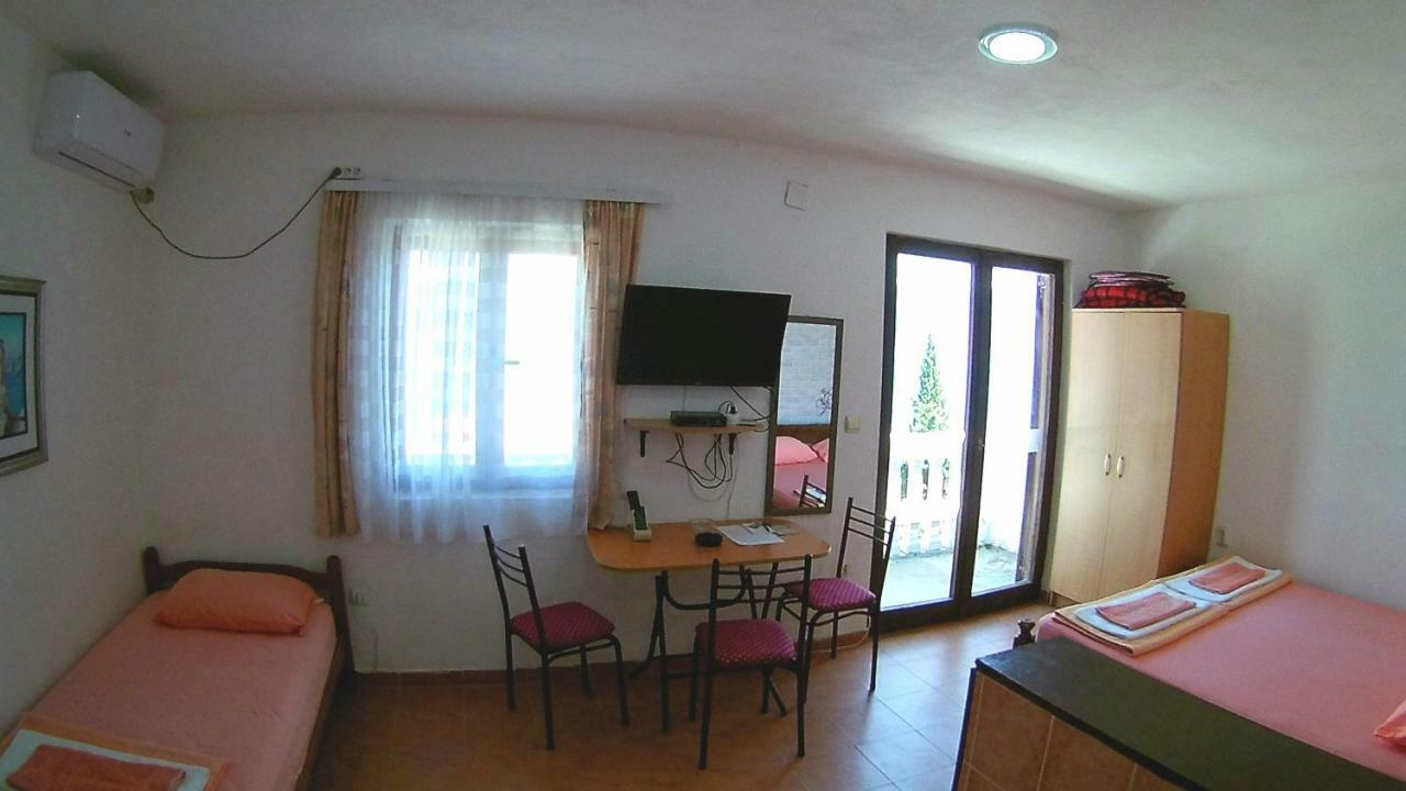 Apartments Ceca Tivat Eksteriør bilde